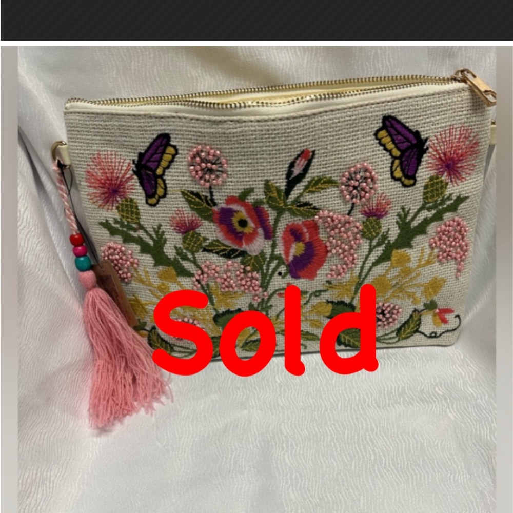 NWT Floral Embroidered Women's Bag